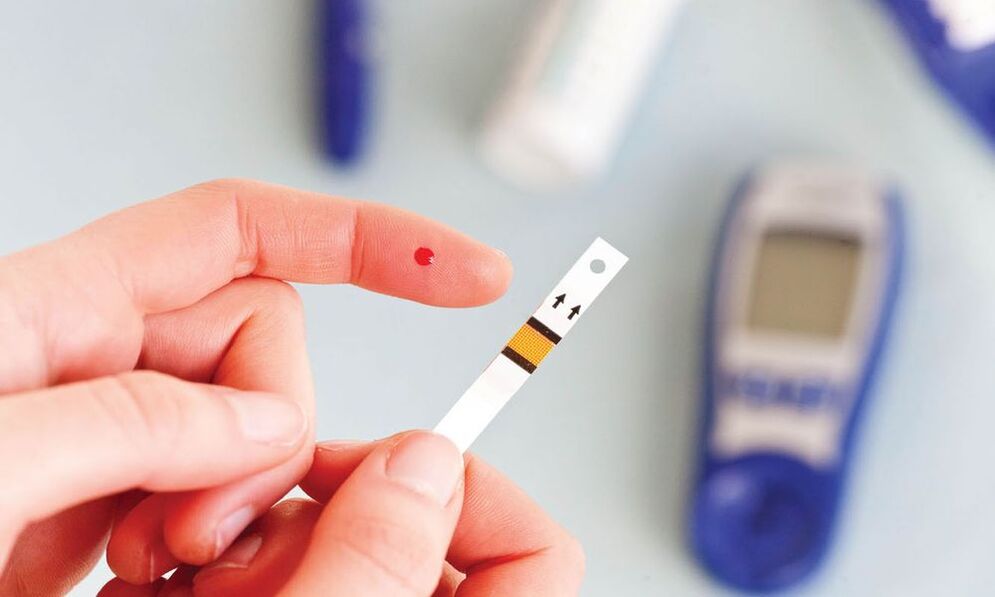 Measuring blood sugar in people with diabetes